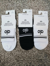 Load image into Gallery viewer, Luxury Crew Socks
